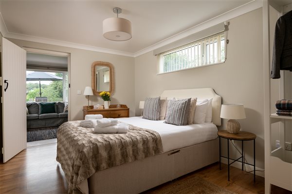 End Cottage ground floor bedroom
